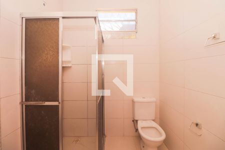 Banheiro de casa à venda com 5 quartos, 330m² em São Geraldo, Porto Alegre