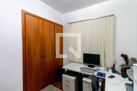 Quarto 1 de apartamento à venda com 3 quartos, 102m² em Vila Amaral, Belo Horizonte