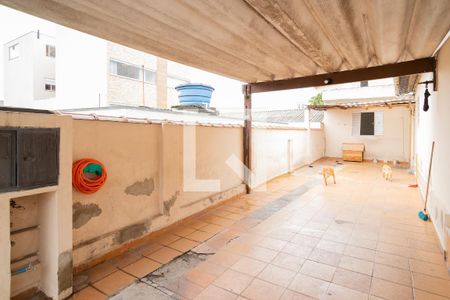 Casa à venda com 228m², 3 quartos e 5 vagas Casa à venda com 228m², 3 quartos e 5 vagasQuintal