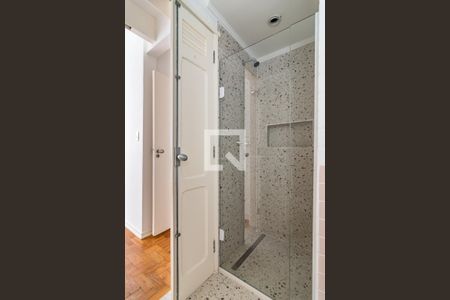 Apartamento à venda com 94m², 2 quartos e 1 vagaBanheiro da suíte