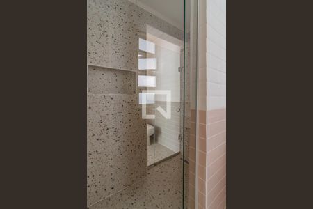 Apartamento à venda com 94m², 2 quartos e 1 vagaBanheiro da suíte