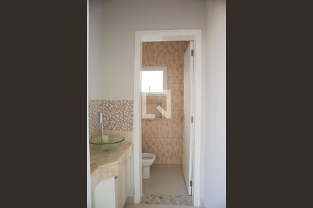 lavabo de casa de condomínio para alugar com 3 quartos, 255m² em Jardim Golden Park, Hortolândia