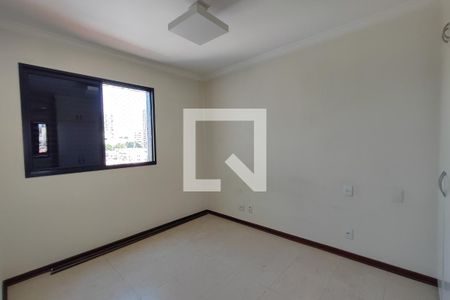 Suíte de apartamento à venda com 4 quartos, 108m² em Cambuí, Campinas
