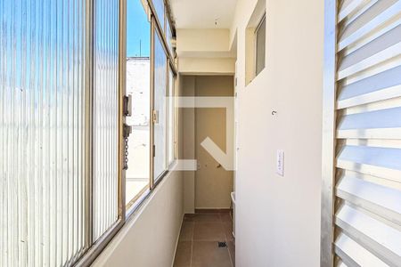 Apartamento para alugar com 77m², 2 quartos e 1 vaga Apartamento para alugar com 77m², 2 quartos e 1 vagaÁrea de Serviço