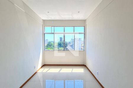 Apartamento para alugar com 77m², 2 quartos e 1 vaga Apartamento para alugar com 77m², 2 quartos e 1 vagaQuarto