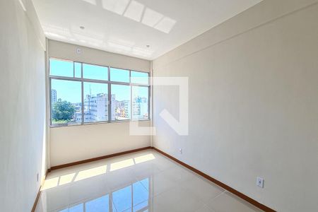Apartamento para alugar com 77m², 2 quartos e 1 vaga Apartamento para alugar com 77m², 2 quartos e 1 vagaQuarto