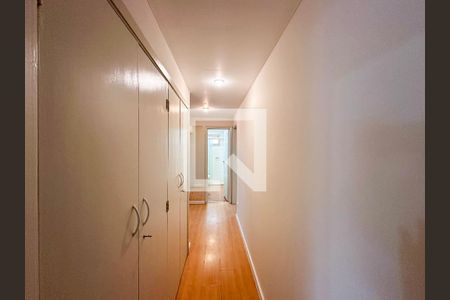 Corredor Quartos de apartamento à venda com 3 quartos, 114m² em Vila Congonhas, São Paulo