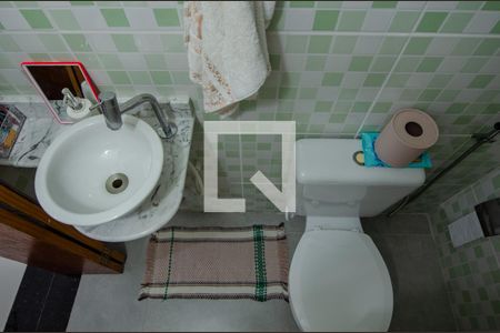 Casa de condomínio à venda com 230m², 3 quartos e 3 vagas Casa de condomínio à venda com 230m², 3 quartos e 3 vagasLavabo