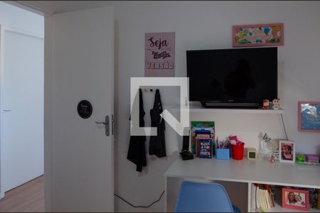 Casa de condomínio à venda com 230m², 3 quartos e 3 vagas Casa de condomínio à venda com 230m², 3 quartos e 3 vagasQuarto 2