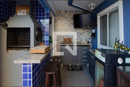 Casa de condomínio à venda com 230m², 3 quartos e 3 vagas Casa de condomínio à venda com 230m², 3 quartos e 3 vagasÁrea externa