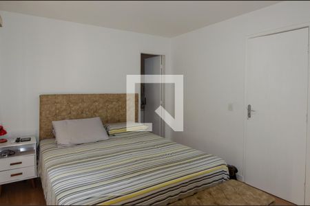 Casa de condomínio à venda com 230m², 3 quartos e 3 vagas Casa de condomínio à venda com 230m², 3 quartos e 3 vagasSuite