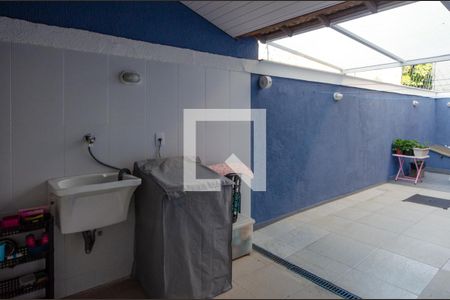 Casa de condomínio à venda com 230m², 3 quartos e 3 vagas Casa de condomínio à venda com 230m², 3 quartos e 3 vagasÁrea de serviço