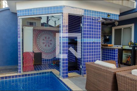 Casa de condomínio à venda com 230m², 3 quartos e 3 vagas Casa de condomínio à venda com 230m², 3 quartos e 3 vagasÁrea externa