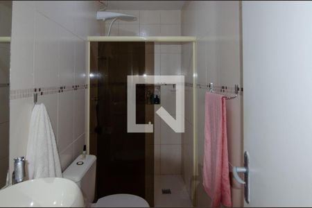 Casa de condomínio à venda com 230m², 3 quartos e 3 vagas Casa de condomínio à venda com 230m², 3 quartos e 3 vagasBanheiro