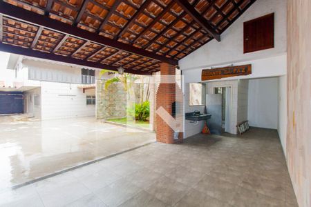 Casa à venda com 320m², 3 quartos e 10 vagas Casa à venda com 320m², 3 quartos e 10 vagasChurrasqueira