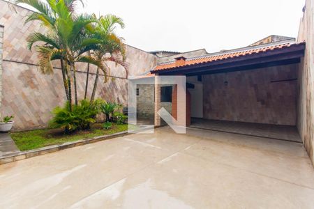 Casa à venda com 320m², 3 quartos e 10 vagas Casa à venda com 320m², 3 quartos e 10 vagasQuintal