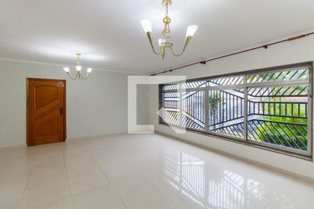 Sala de casa à venda com 3 quartos, 320m² em Jardim Teresa, São Paulo