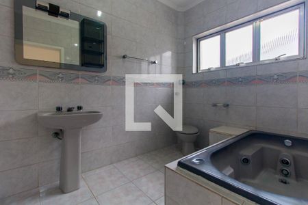 Casa à venda com 320m², 3 quartos e 10 vagas Casa à venda com 320m², 3 quartos e 10 vagasBanheiro 2