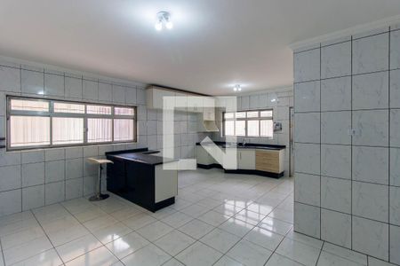 Casa à venda com 320m², 3 quartos e 10 vagas Casa à venda com 320m², 3 quartos e 10 vagasCozinha