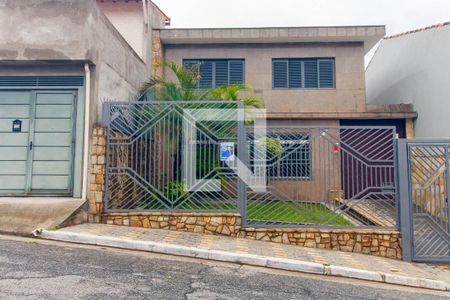 Casa à venda com 320m², 3 quartos e 10 vagas Casa à venda com 320m², 3 quartos e 10 vagasPlaca Quinto Andar