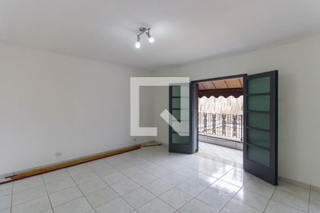 Suíte de casa à venda com 3 quartos, 320m² em Jardim Teresa, São Paulo