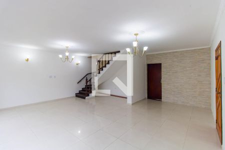 Sala de casa para alugar com 3 quartos, 320m² em Jardim Teresa, São Paulo