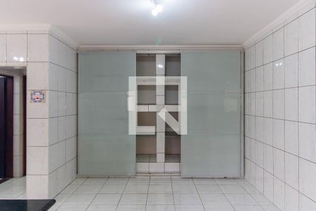 Casa à venda com 320m², 3 quartos e 10 vagas Casa à venda com 320m², 3 quartos e 10 vagasCozinha - Armários