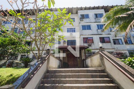 Apartamento à venda com 60m², 2 quartos e 1 vagaFachada