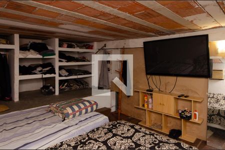 Casa de condomínio para alugar com 500m², 1 quarto e sem vagaQuarto