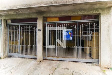 Casa para alugar com 100m², 2 quartos e 1 vagaFachada