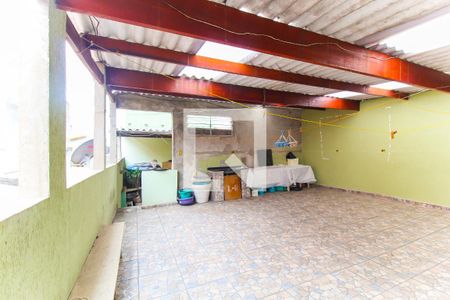 Casa para alugar com 100m², 2 quartos e 1 vagaTerraço