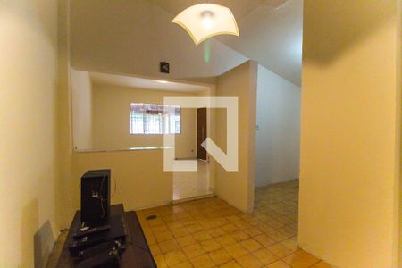 Sala de jantar de casa para alugar com 2 quartos, 100m² em Conjunto Residencial José Bonifácio, São Paulo