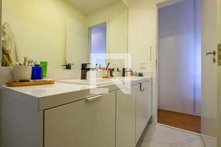 Apartamento à venda com 139m², 2 quartos e 2 vagas Apartamento à venda com 139m², 2 quartos e 2 vagasSuíte