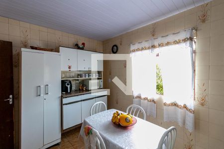 Casa à venda com 115m², 3 quartos e 2 vagasCozinha