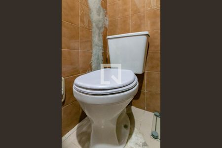 Casa à venda com 115m², 3 quartos e 2 vagasBanheiro Social