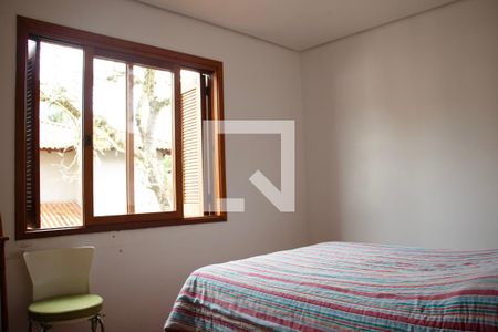 Casa de condomínio à venda com 334m², 4 quartos e 2 vagasQuarto 1