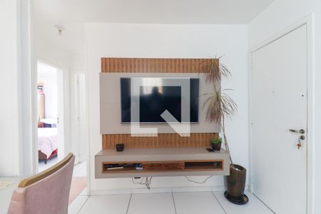 Sala de apartamento para alugar com 2 quartos, 50m² em Sítio Cercado, Curitiba