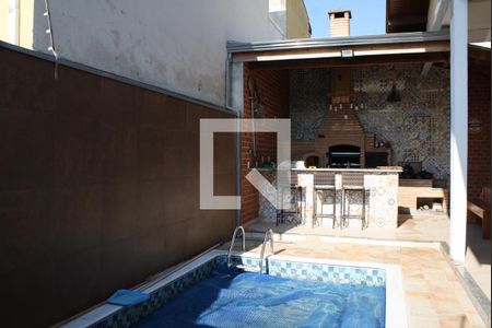 Casa à venda com 337m², 3 quartos e 5 vagasÁrea gourmet e quintal