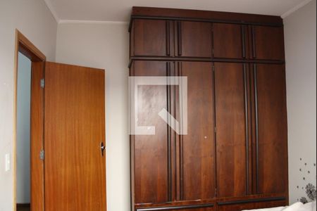 Casa à venda com 337m², 3 quartos e 5 vagasDormitório Suite 2