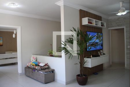 Sala de estar de casa à venda com 3 quartos, 337m² em Jardim Eulina, Campinas
