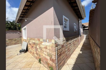 Casa à venda com 200m², 4 quartos e sem vagaCorredor