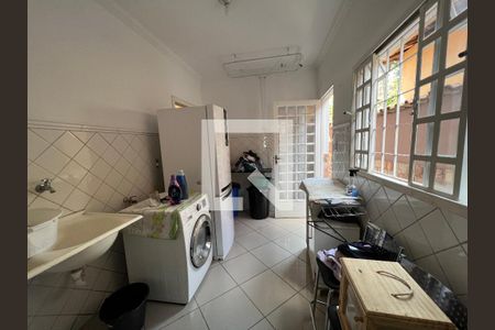 Casa à venda com 200m², 4 quartos e sem vagaÁrea de Serviço