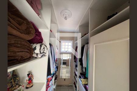 Casa à venda com 200m², 4 quartos e sem vagaCloset da suíte 1