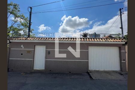 Casa à venda com 200m², 4 quartos e sem vagaFachada