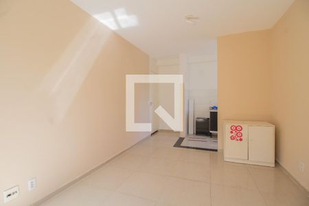 Sala de apartamento à venda com 3 quartos, 55m² em Vargem Pequena, Rio de Janeiro