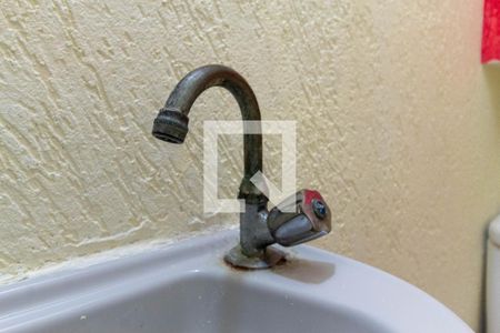 Casa de condomínio para alugar com 68m², 2 quartos e 1 vagaBanheiro - torneira