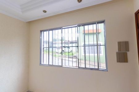 Sala de casa de condomínio para alugar com 2 quartos, 68m² em Parque Boturussu, São Paulo