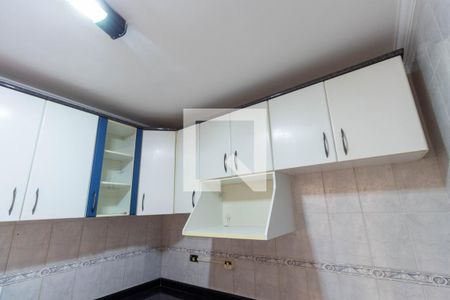 Casa de condomínio para alugar com 68m², 2 quartos e 1 vagaCozinha - Armários