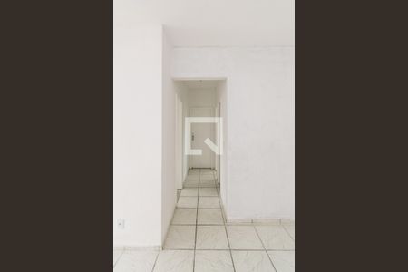 Sala - Corredor de apartamento para alugar com 3 quartos, 120m² em Olaria, Rio de Janeiro