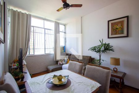 Sala de apartamento para alugar com 2 quartos, 68m² em Icaraí, Niterói